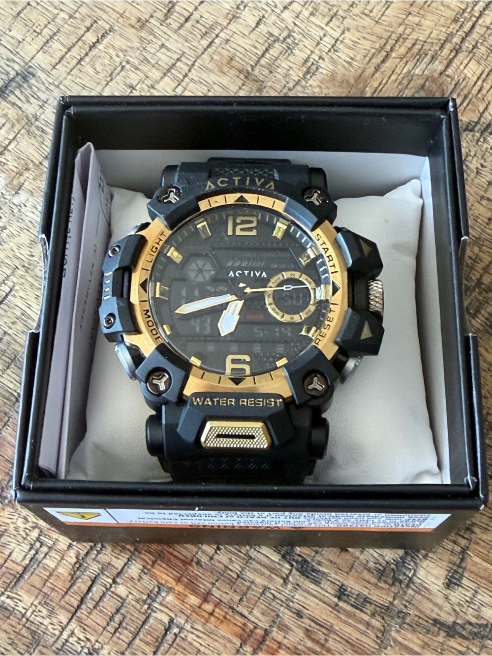 New in Box Activa x Invicta Chrono Sports Watch 49mm – Black/Gold Digital-Analog - Picture 7 of 7